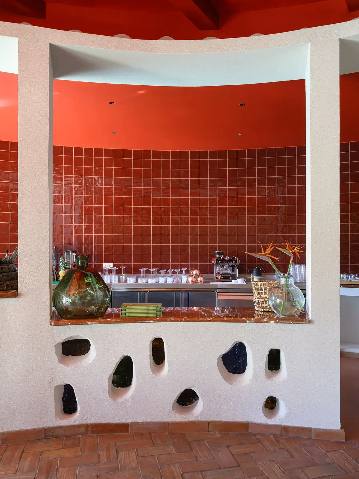 Red tiled bar niche at Vento Restaurant